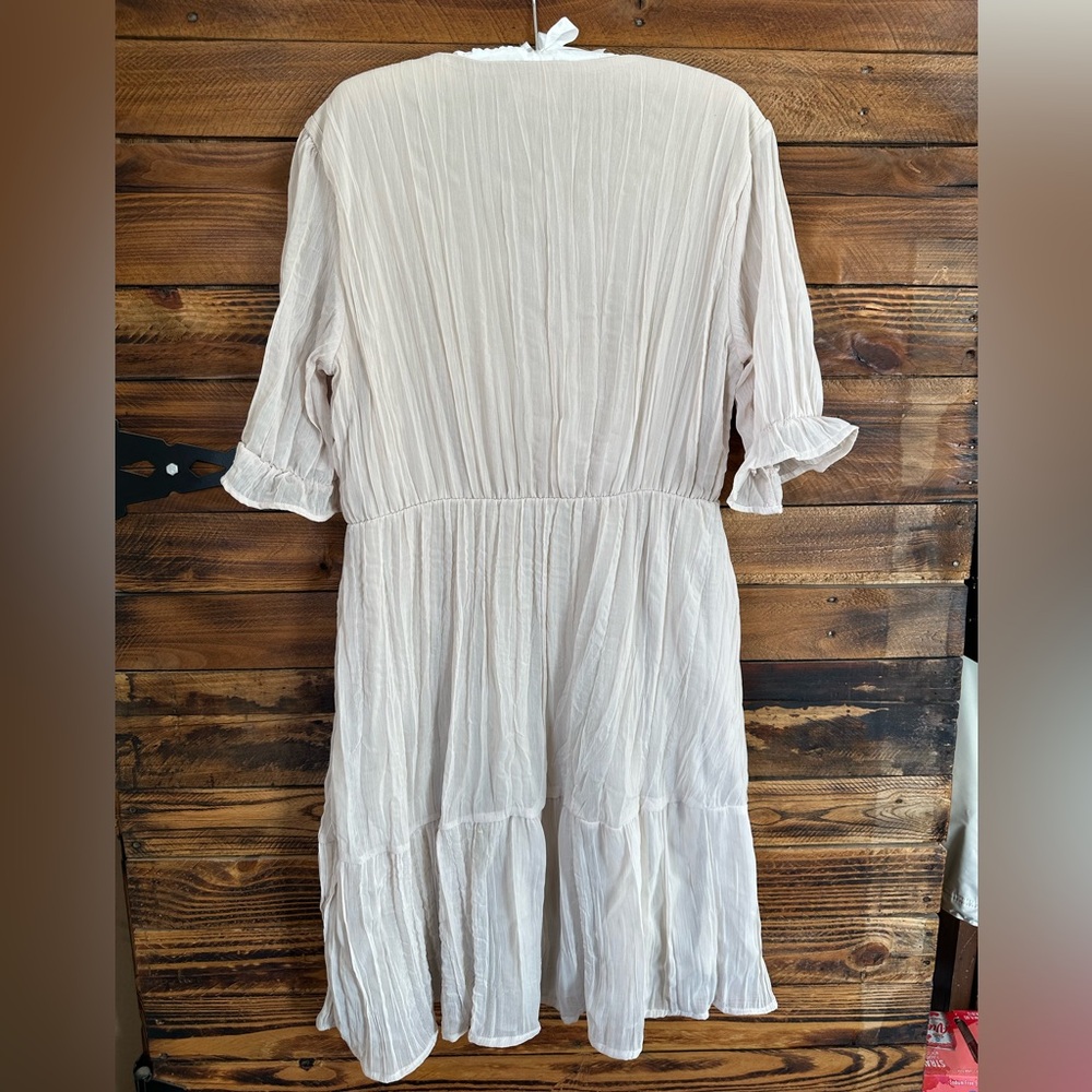 Elegant Cream Midi Dress with Ruffled Sleeves - Picture 2 of 7